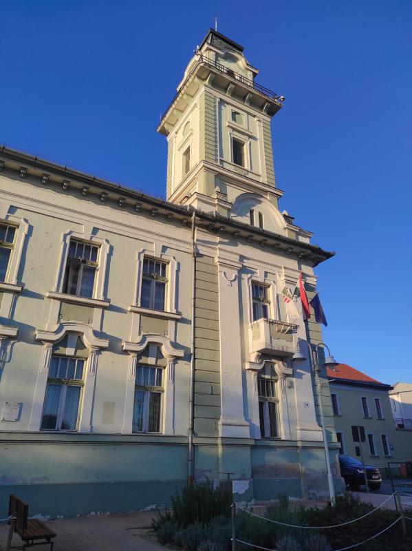 Polgármesteri Hivatal, Tamási